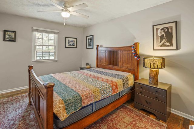 325 Longview Drive, Paducah, KY 42001