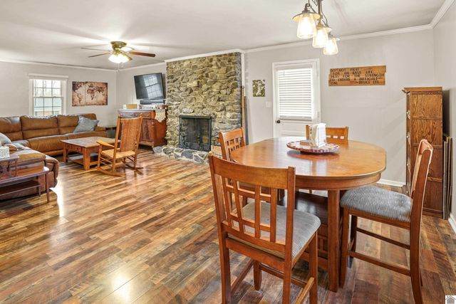 325 Longview Drive, Paducah, KY 42001