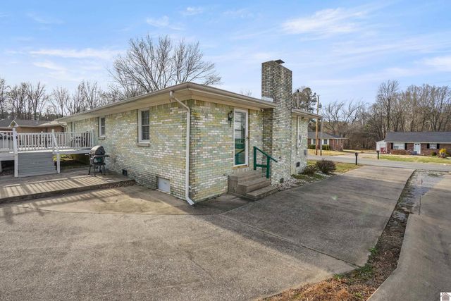 325 Longview Drive, Paducah, KY 42001