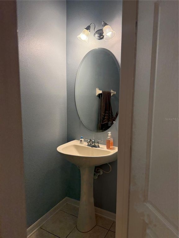 Image 11 of property listing at 3460 VICTORIA PINES DRIVE 160, Orlando, FL 32829