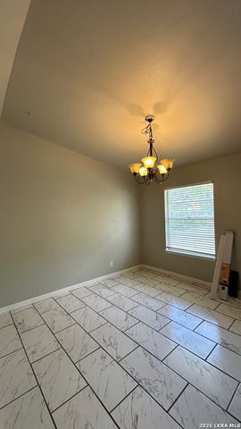 5007 Village Row, San Antonio, TX 78218