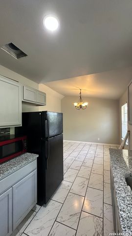 5007 Village Row, San Antonio, TX 78218