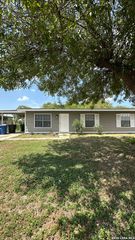 5007 Village Row, San Antonio, TX 78218