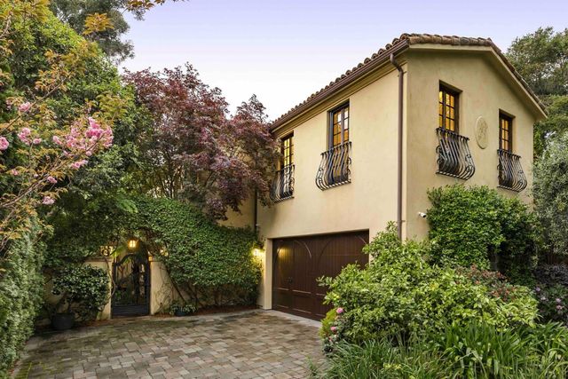 1932 Emerson Street, Palo Alto, CA 94301