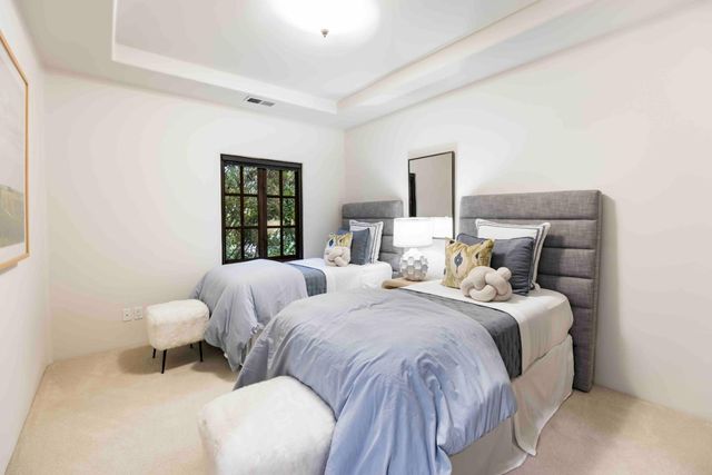 1932 Emerson Street, Palo Alto, CA 94301