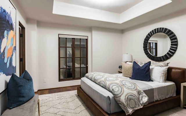 1932 Emerson Street, Palo Alto, CA 94301