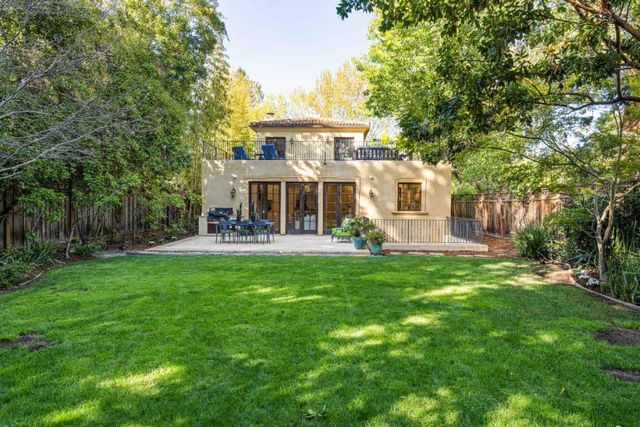 1932 Emerson Street, Palo Alto, CA 94301