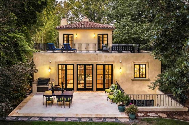 1932 Emerson Street, Palo Alto, CA 94301