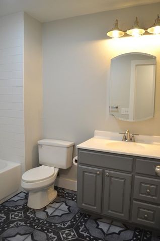 6400 Santos ST, Austin, TX 78741