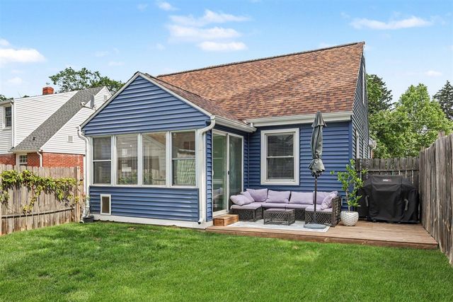 934 Reynard Street, Grand Rapids, MI 49507