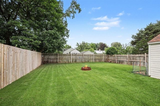 934 Reynard Street, Grand Rapids, MI 49507