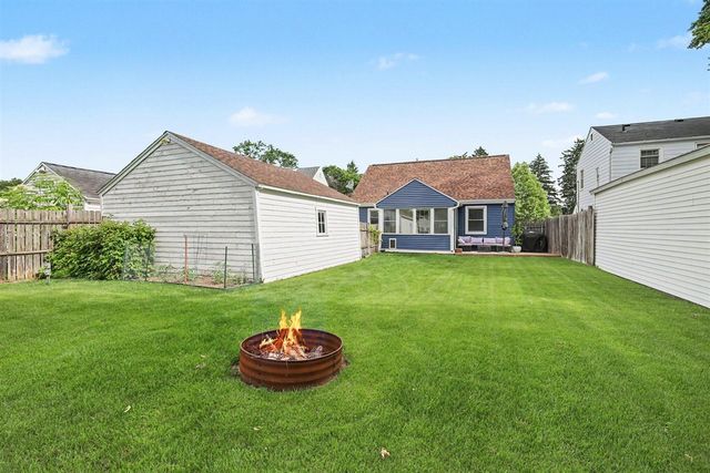 934 Reynard Street, Grand Rapids, MI 49507