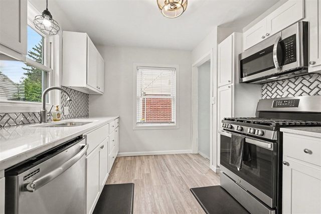 934 Reynard Street, Grand Rapids, MI 49507