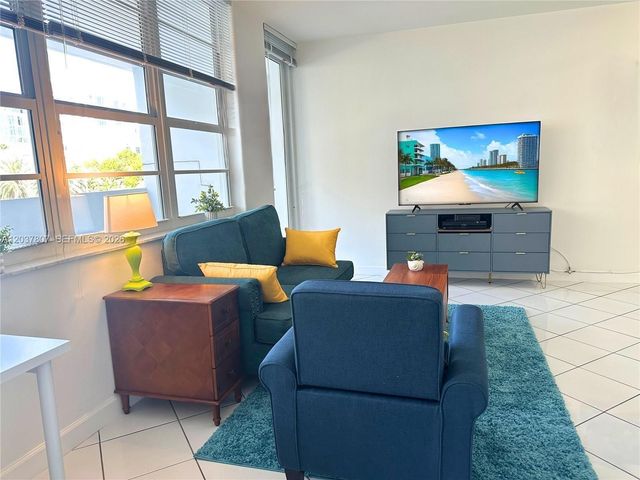 100 Lincoln Rd 307, Miami Beach, FL 33139