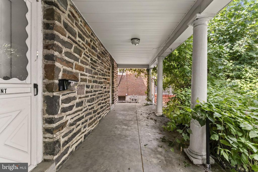 16 WINDSOR AVE, UPPER DARBY, PA 19082 — photo 2