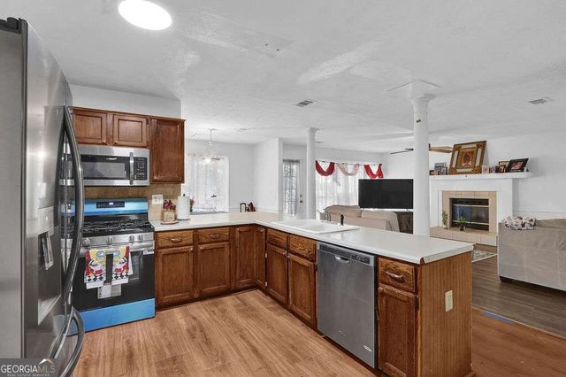 3245 Shady Woods Circle, Lawrenceville, GA 30044