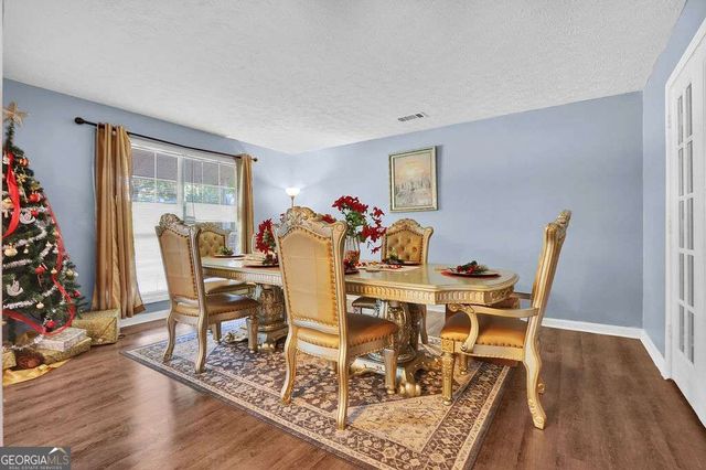 3245 Shady Woods Circle, Lawrenceville, GA 30044