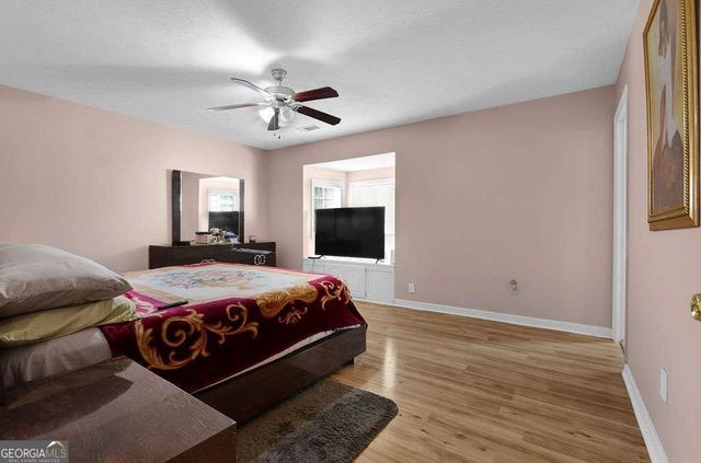 3245 Shady Woods Circle, Lawrenceville, GA 30044