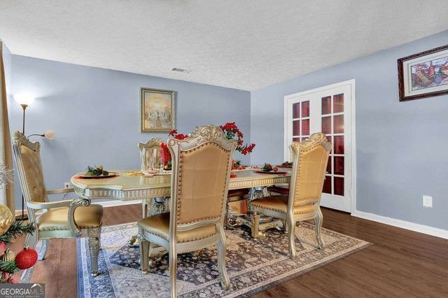3245 Shady Woods Circle, Lawrenceville, GA 30044