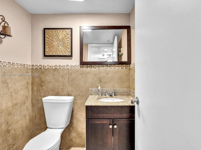 3483 SW 52nd Ave, Pembroke Park, FL 33023