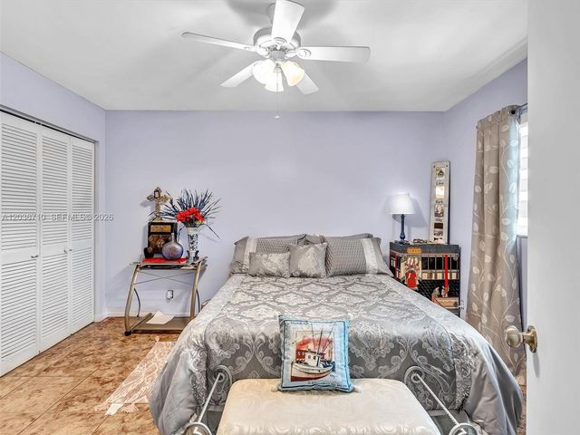 3483 SW 52nd Ave, Pembroke Park, FL 33023