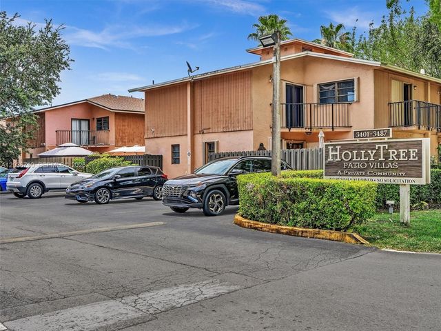 3483 SW 52nd Ave, Pembroke Park, FL 33023