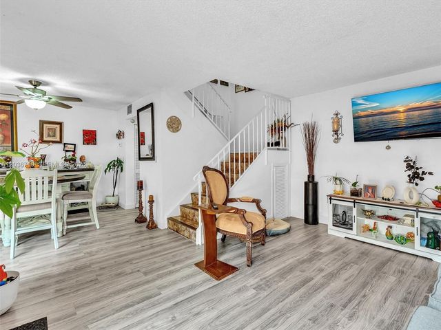 3483 SW 52nd Ave, Pembroke Park, FL 33023
