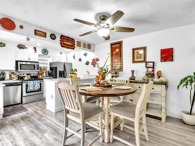 3483 SW 52nd Ave, Pembroke Park, FL 33023
