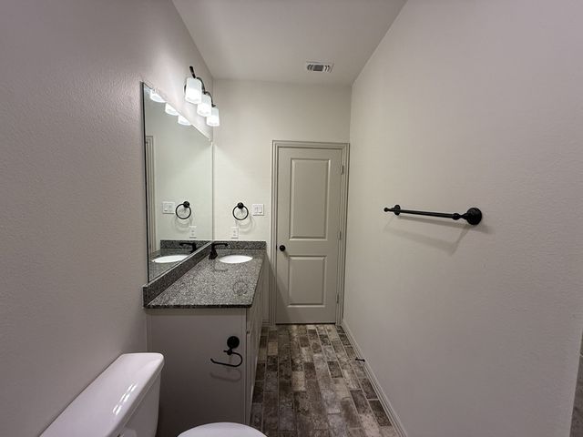 4510 Meadow Hawk Drive, Arlington, TX 76005