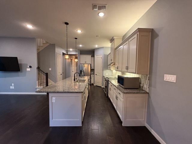 4510 Meadow Hawk Drive, Arlington, TX 76005