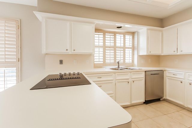 2303 Prestwick Drive, League City, TX 77573