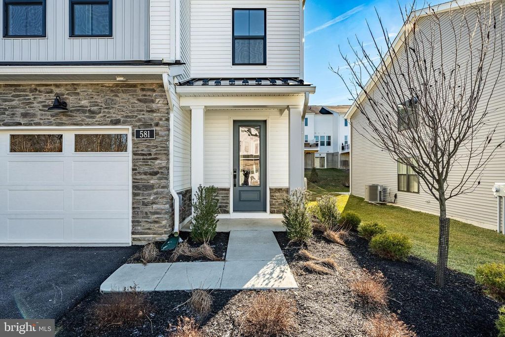 581 TRIFECTA RD, Downingtown, PA 19335