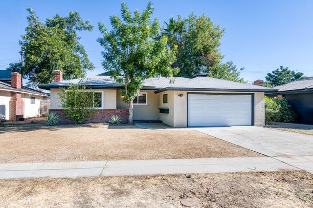 2605 E Sussex Way, Fresno, CA 93726