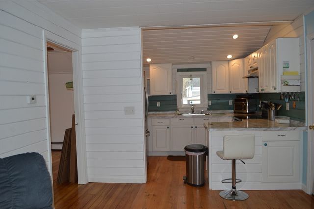 17 Bungalow Ln, Wareham, MA 02532