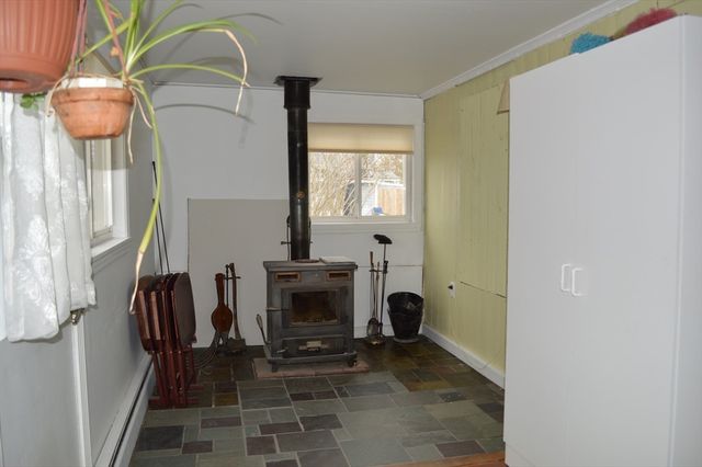 17 Bungalow Ln, Wareham, MA 02532