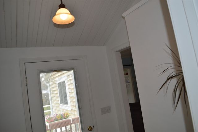 17 Bungalow Ln, Wareham, MA 02532