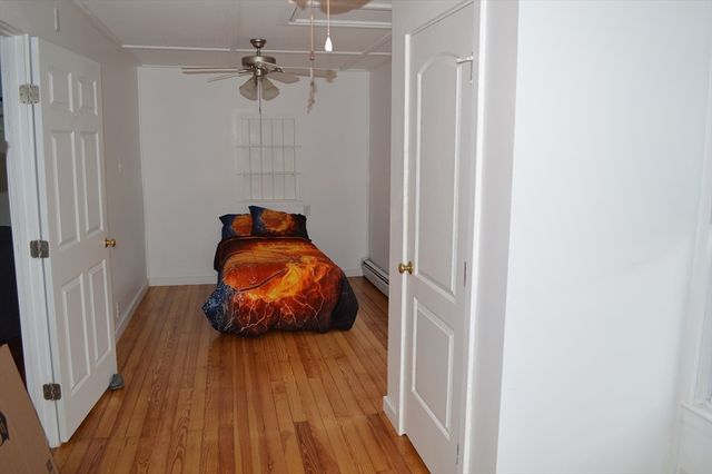 17 Bungalow Ln, Wareham, MA 02532