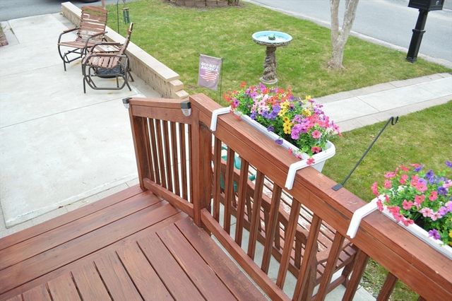 17 Bungalow Ln, Wareham, MA 02532