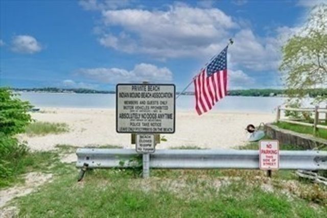 17 Bungalow Ln, Wareham, MA 02532