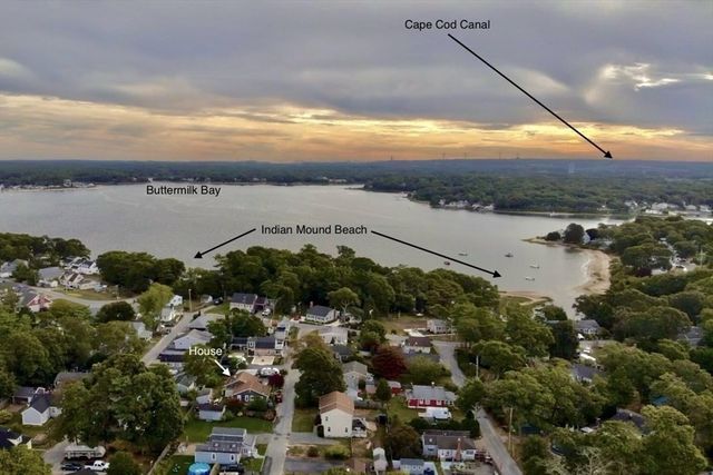 17 Bungalow Ln, Wareham, MA 02532