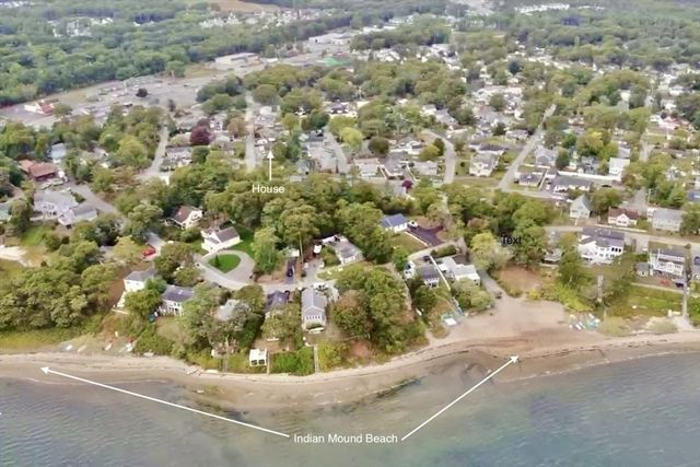 17 Bungalow Ln, Wareham, MA 02532