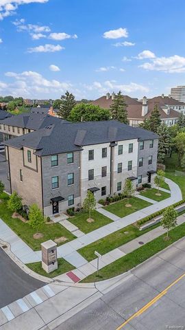 2886 Summers Place, Troy, MI 48084