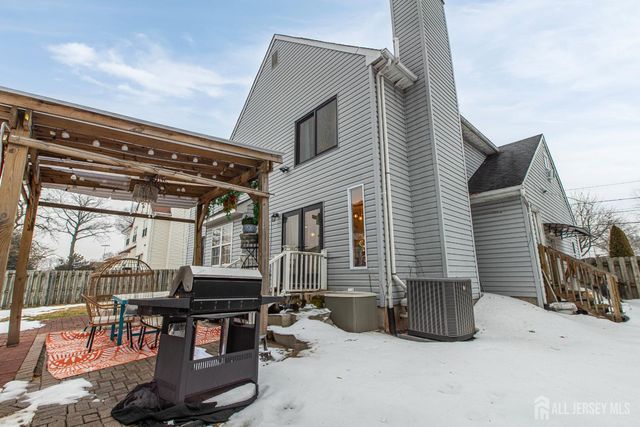 112 W Willow W Street, Colonia, NJ 07067