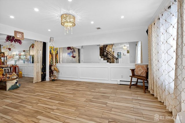 112 W Willow W Street, Colonia, NJ 07067