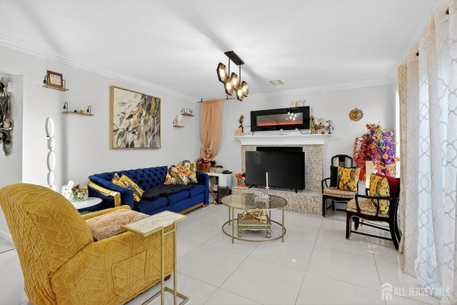 112 W Willow W Street, Colonia, NJ 07067