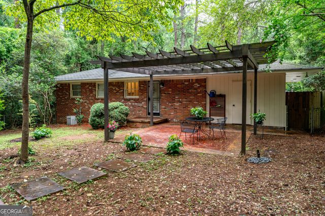 3127 Vine Circle, Decatur, GA 30033