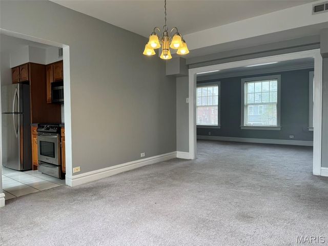 5510 Waterman Boulevard 201, St Louis, MO 63112