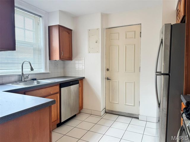 5510 Waterman Boulevard 201, St Louis, MO 63112