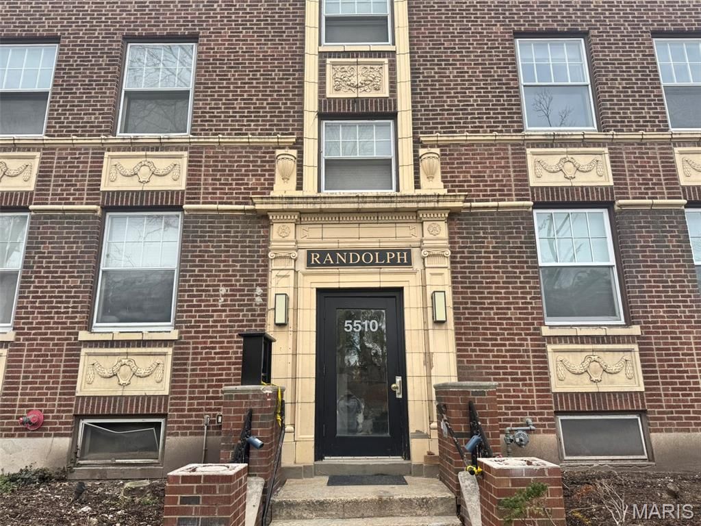 5510 Waterman Boulevard 201, St Louis, MO 63112