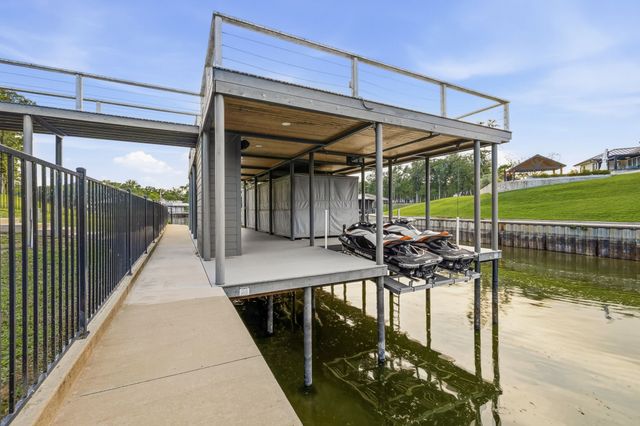201 Sandpiper Drive, Mabank, TX 75156